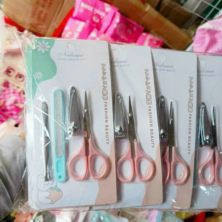Bộ Bấm Móng 4 Món Tiện Lợi