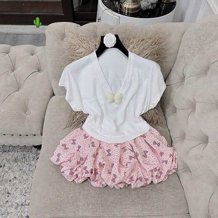 Set Áo Tim Đính Nơ Kèm Chân Váy Hoạ Tiết - Lê Phương Boutique