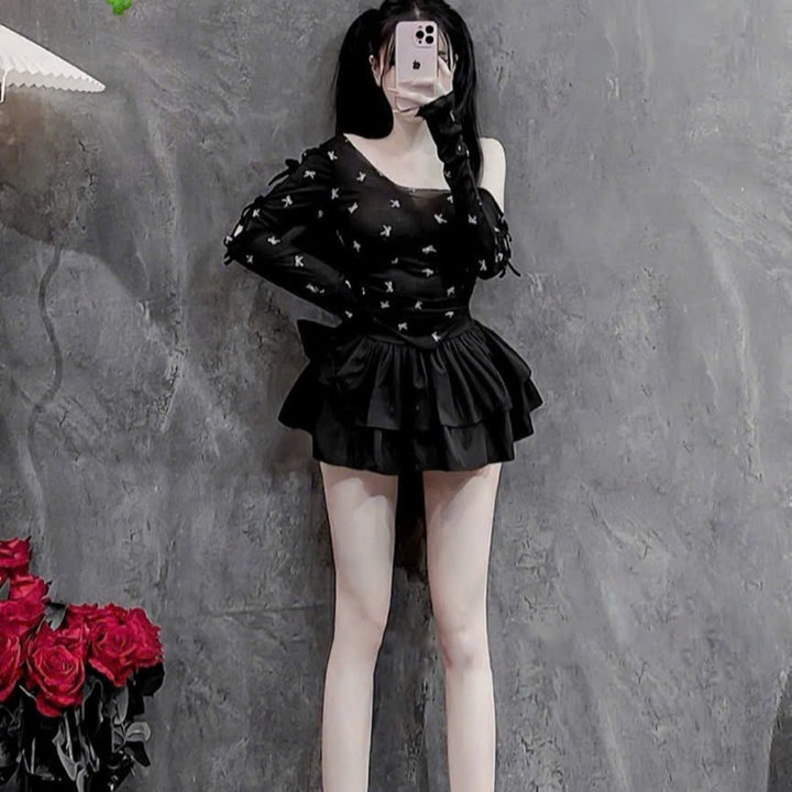 Alternative view of Set Áo Lệch Nơ Kèm Chân Váy Tầng Xoè - Lê Phương Boutique