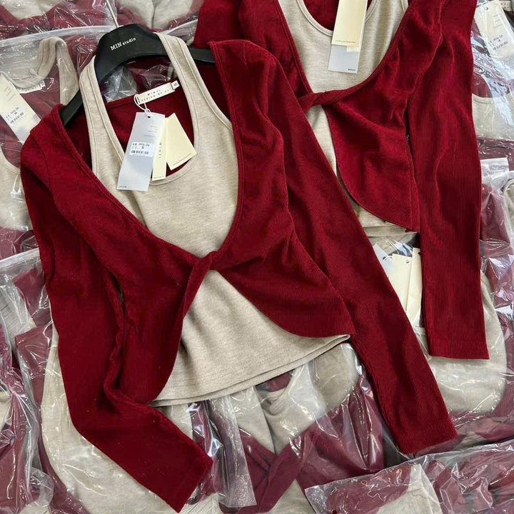 Set Áo Cặp Tăm Lạnh Lp23 - Lê Phương Boutique