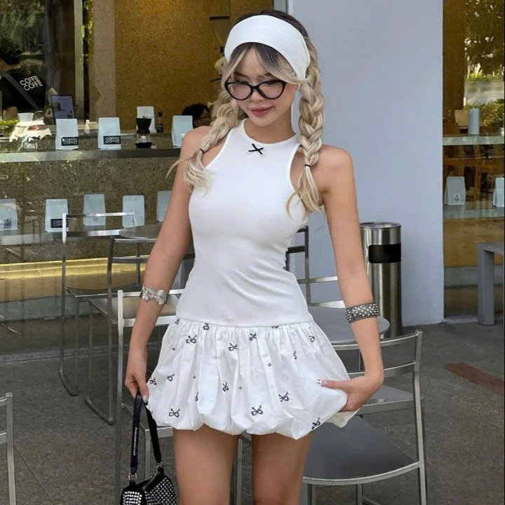 Alternative view of [shoppumi] Đầm Cami Sát Nách Phồng Bí Đinh Nơ 2 Màu Đen Và Trắng Size Sm Pumi