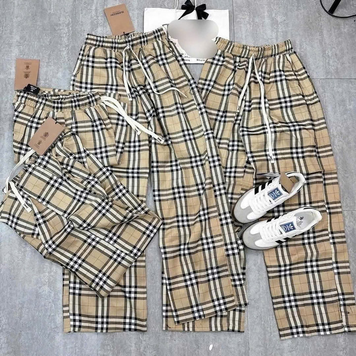 Alternative view of Set Quần Caro Vàng Bbr + Mix Áo Thun Tăm Croptop Trơn Dáng Ngắn