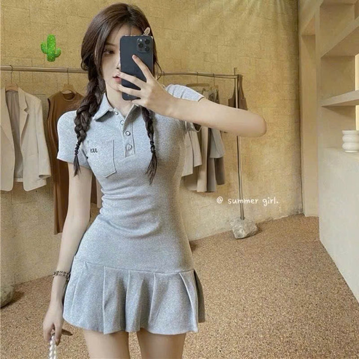 Đầm Cổ Trụ Thêu Chữ Xếp Ly - Lê Phương Boutique