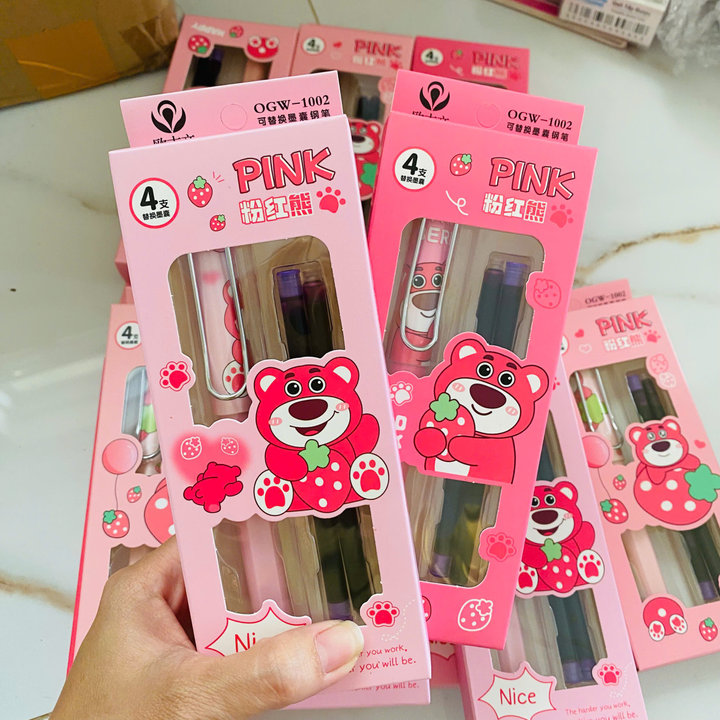 Hộp Bút Máy Xóa Gấu Dâu Kèm 4 Ống Mực Xóa Được 021 - Lady's Passion