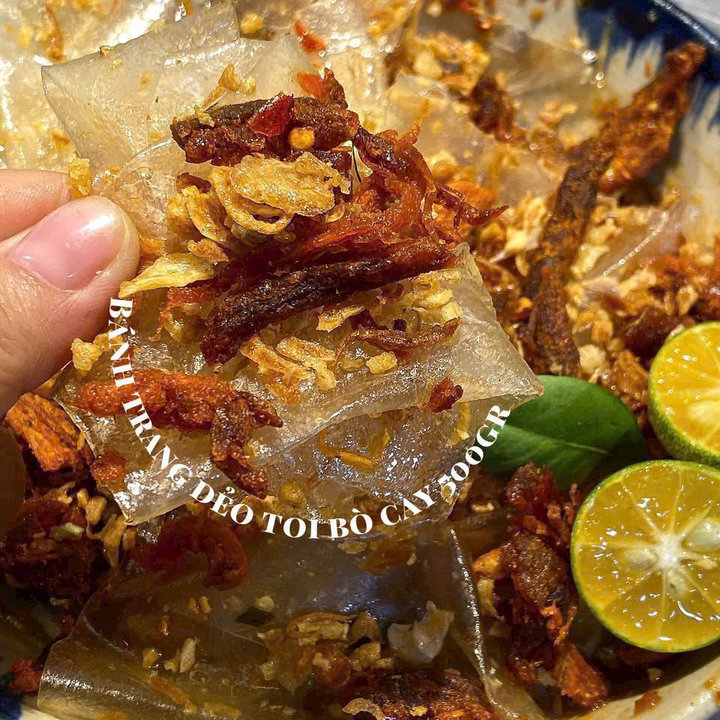 Alternative view of Bánh Tráng Dẻo Phơi Sương Bò Tỏi Cay: Ngon "xỉu Up Xỉu Down" 500g - Winnie House