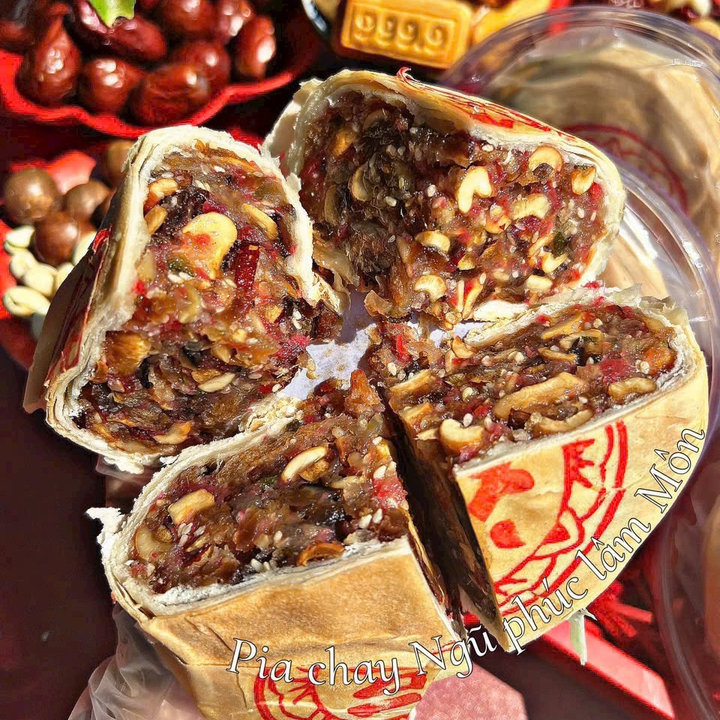 Bánh Pía Ngũ Phúc Lâm Môn: Hương Vị Truyền Thống, Dư Vị An Yên 580g - Winnie House