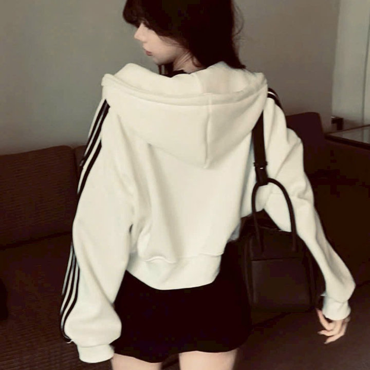 Alternative view of Áo Khoác Lửng Form Boxy Nữ Tay Cánh Dơi Phối 2 Sọc Tay Đủ Size Hàng Đẹp Ut399 - Golden Dream