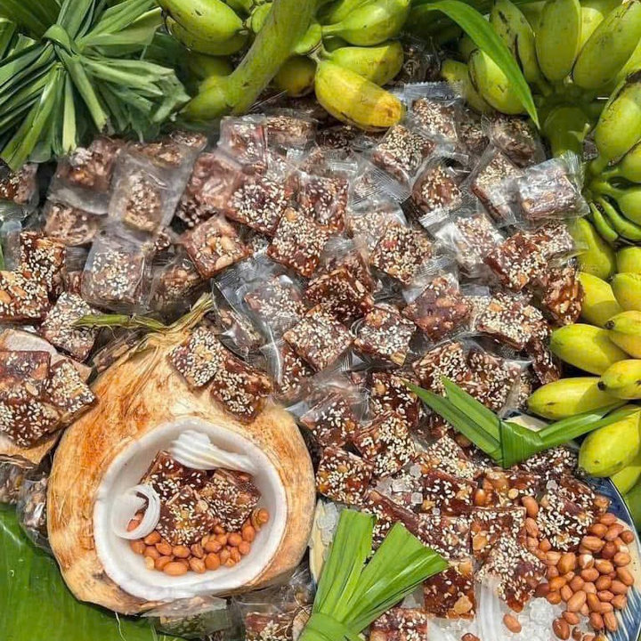 Kẹo Chuối Dừa Non Đường Phèn 500g - Winnie House