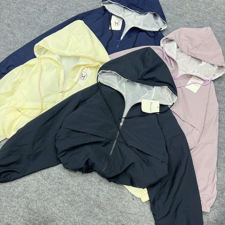 Áo Khoác Dù Trơn Nữ Croptop Thiết Kế Khóa Kéo Có Nón Chống Nắng -htm Fashion