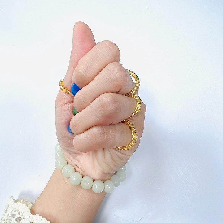 Alternative view of Nhẫn Handmade Màu Vàng Mã 08 Dạng Tròn Trong Suốt Lấp Lánh