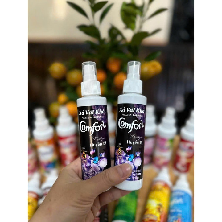 Alternative view of Lọ Xịt Thơm Xả Vải Khô Comfort 150ml - Su
