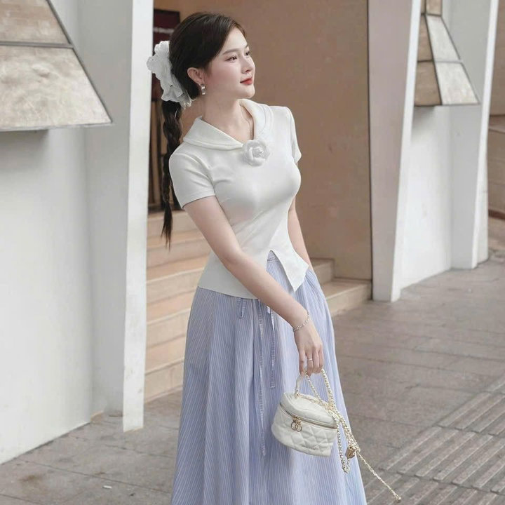 Alternative view of Set Áo Đính Bông Phối Chân Váy Xốp Sọc Bt103ew - Sam Store