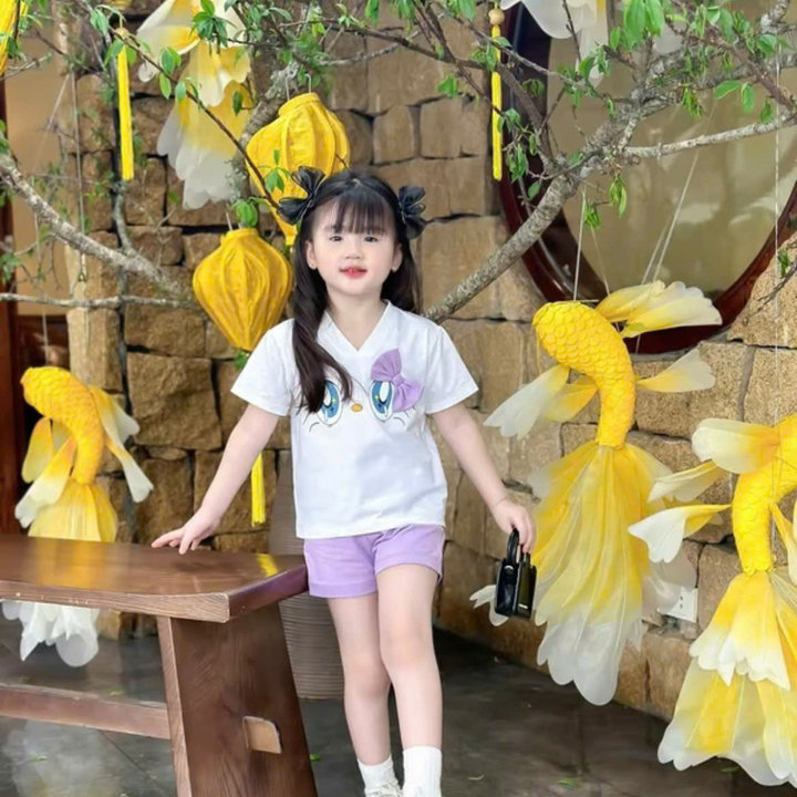 Alternative view of Đồ Bộ Áo Thun Có Nơ Quần Short Thoải Mái Mát Mẻ Cho Bé Gái Mùa Hè