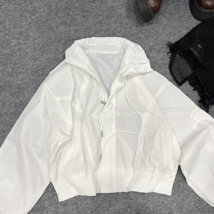 Alternative view of Áo Khoác Dù Gió Nhăn 2 Lớp Thiết Kế Khóa Kéo Phối Cổ Bẻ - Htm Fashion