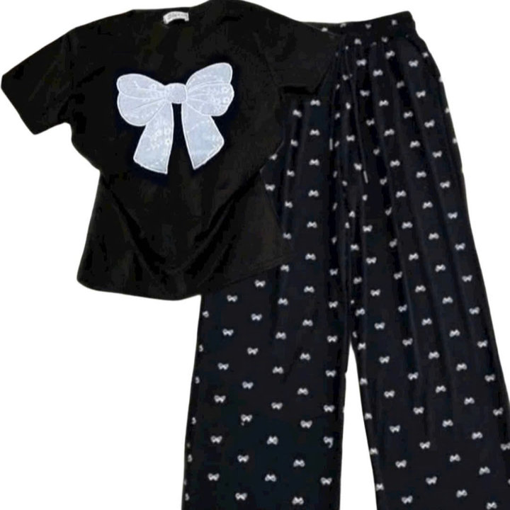 Alternative view of Sét Bộ Đồ Quần Ống Suông Họa Tiết Nơ Tăm + Mix Áo Croptop Tăm Lạnh - In Hình Nơ Trắng Xinh Xắn