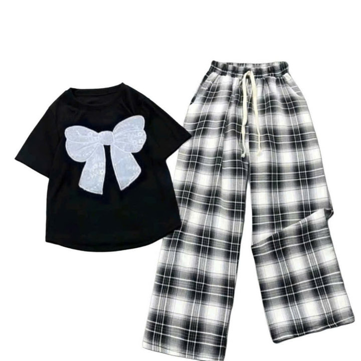 Alternative view of Tổng Hợp Các Sét Bộ Đồ Quần Ống Suông Kẻ Caro Chất Thô Mềm + Mix Áo Croptop Tăm Lạnh - In Hình Nơ Trắng Xinh Xắn