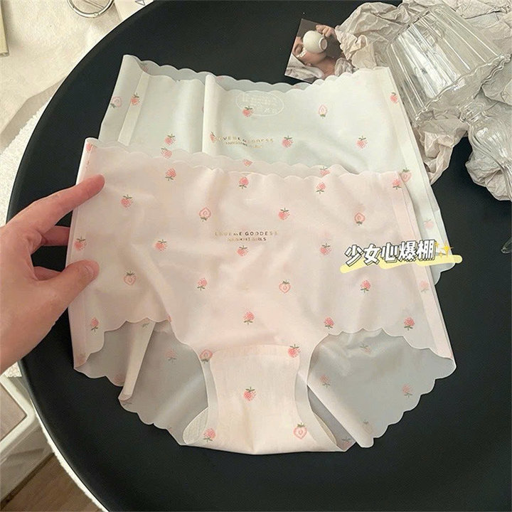 Alternative view of Quần Lót Su Dâu Siêu Dễ Thương Loại 1 Từ 40-60kg Dành Cho Nữ