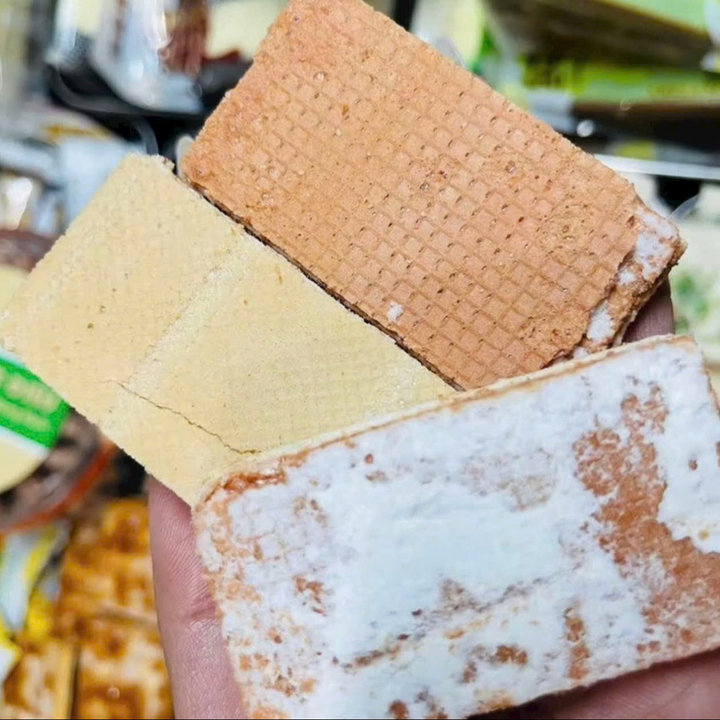 Bánh Xốp Kem Sầu Riêng Tuổi Thơ, Món Quà Nhỏ, Hương Vị Lớn 500g - Winnie House