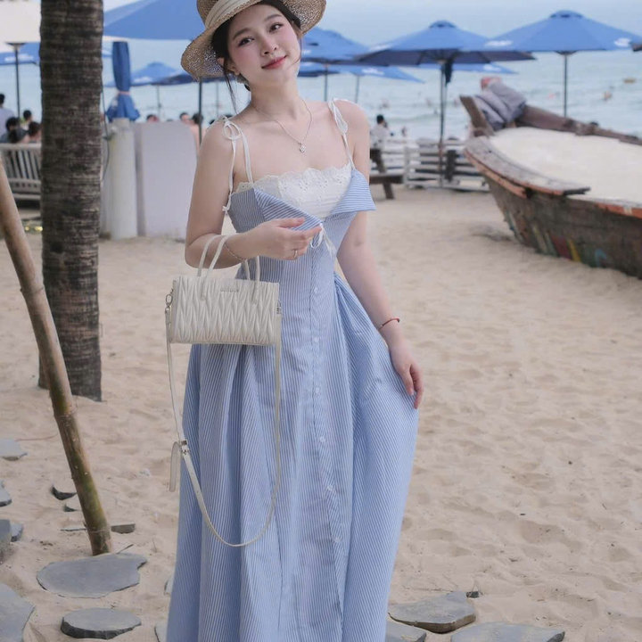 Váy 2 Dây Kẻ Xanh Dáng Maxi Dài Phối Ren Có Mút Ngực Đi Biển , Đi Chơi Dễ Thương