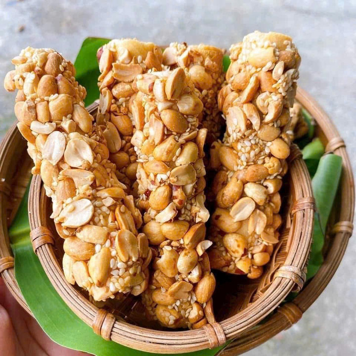 Đậu Phộng Cuộn Bánh Kẹp – Giòn Tan Béo Ngậy Khó Cưỡng - Winnie House