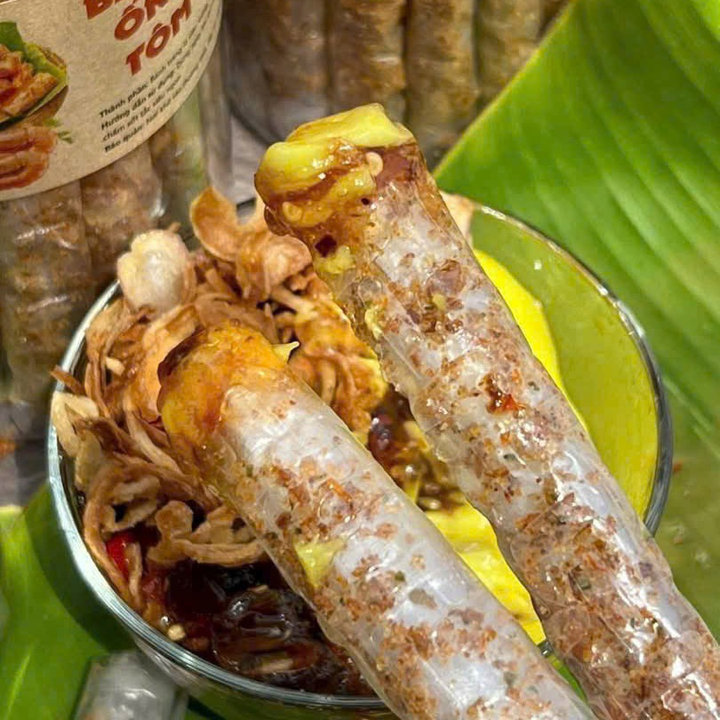 Alternative view of Bánh Tráng Cuộn Tôm Cháy Tỏi, Chuẩn Vị Ăn Vặt Ngon Nhất Hè Này - Winnie House