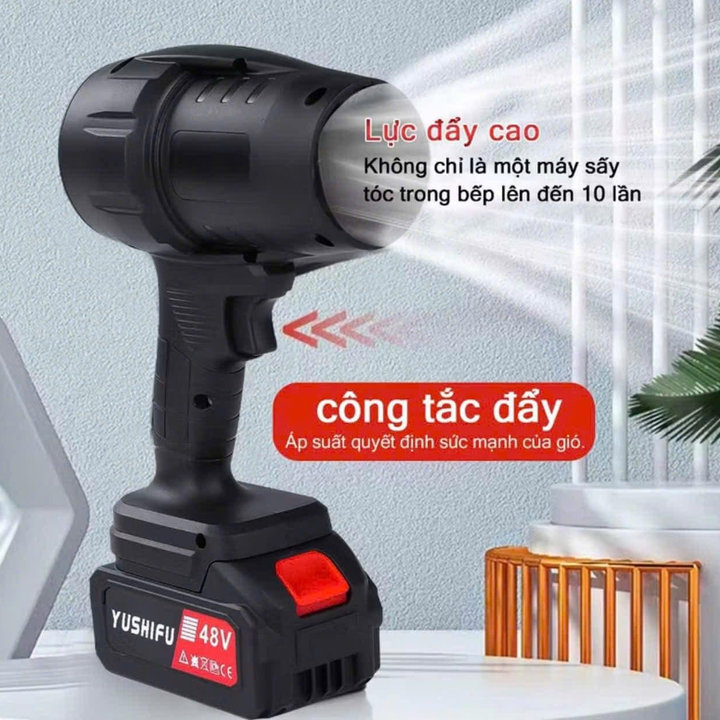 Máy Thổi Bụi Dùng Pin Sạc Tiện Ích