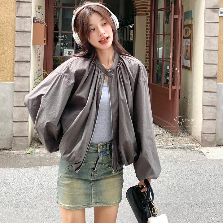 Alternative view of Áo Khoác Dù Gió 2 Lớp Croptop Nữ Thiết Kế Khóa Kéo Cổ Có Nút Bấm - Htm Fashion