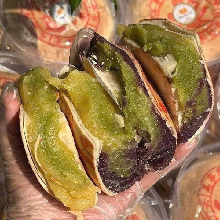 Alternative view of Bánh Pía Chay Tam Sắc, Vị Ngon An Lành, Quà Biếu Cao Cấp 580g - Winnie House