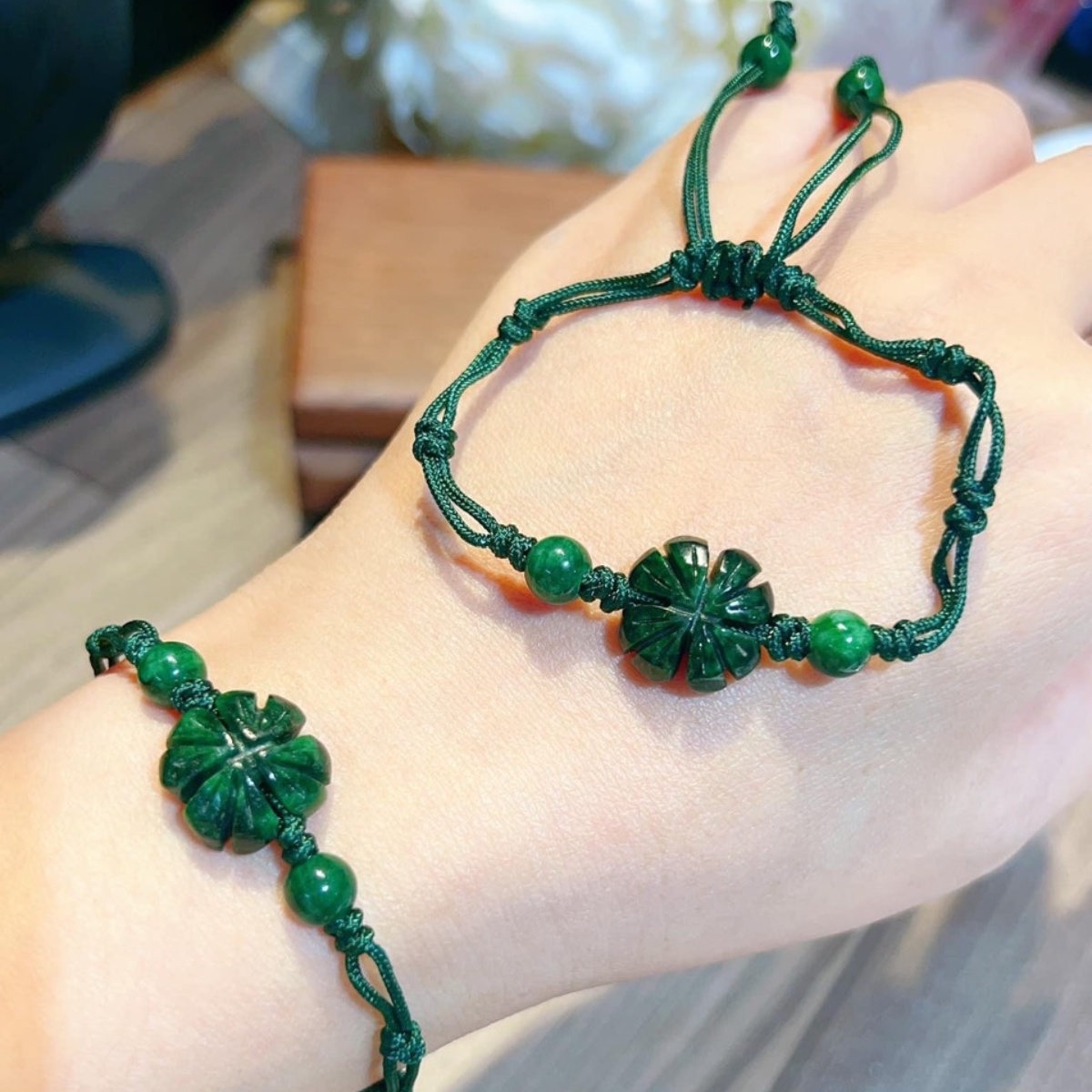 Vòng Tay Cỏ Bốn Lá Ngọc Cẩm Thạch Sơn Thủy Tết Dây Freesize - Thắng Giang
