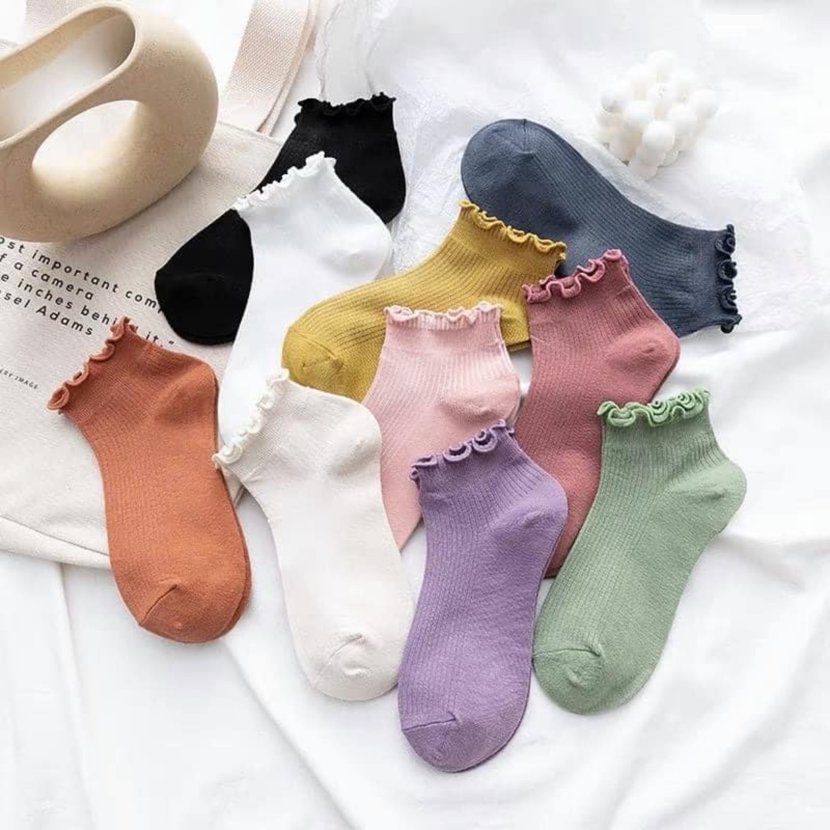 Combo 10 Đôi Tất Nhiều Màu, Dáng Cổ Ngắn Phối Bèo, Chất Dày Đẹp - Chipxinhxk