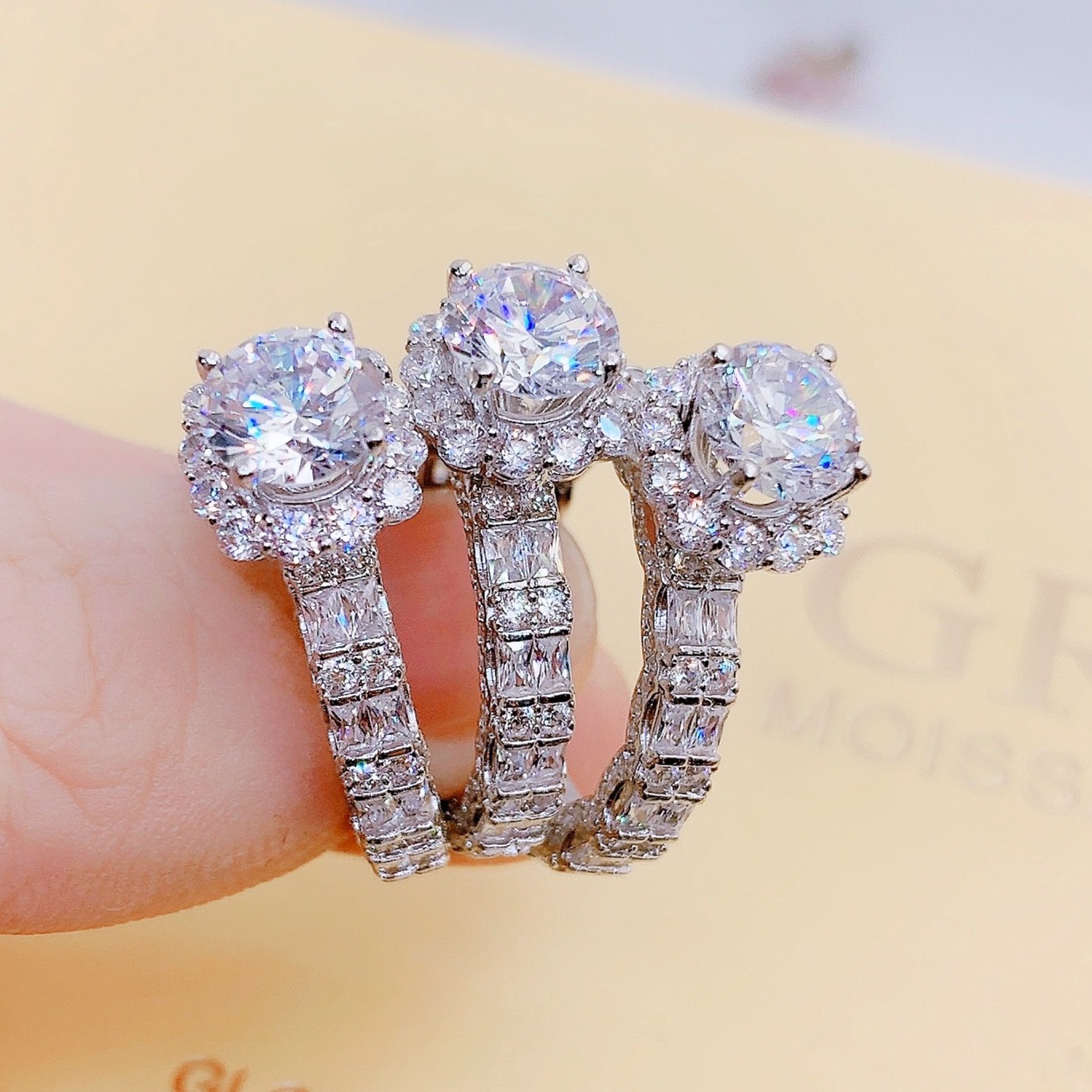 Alternative view of Nhẫn Bạc Ý Xi Bạch Kim Cao Cấp Gắn Kim Cương Moissanite Tặng Kèm Kiểm Định Quốc Tế - Thắng Giang
