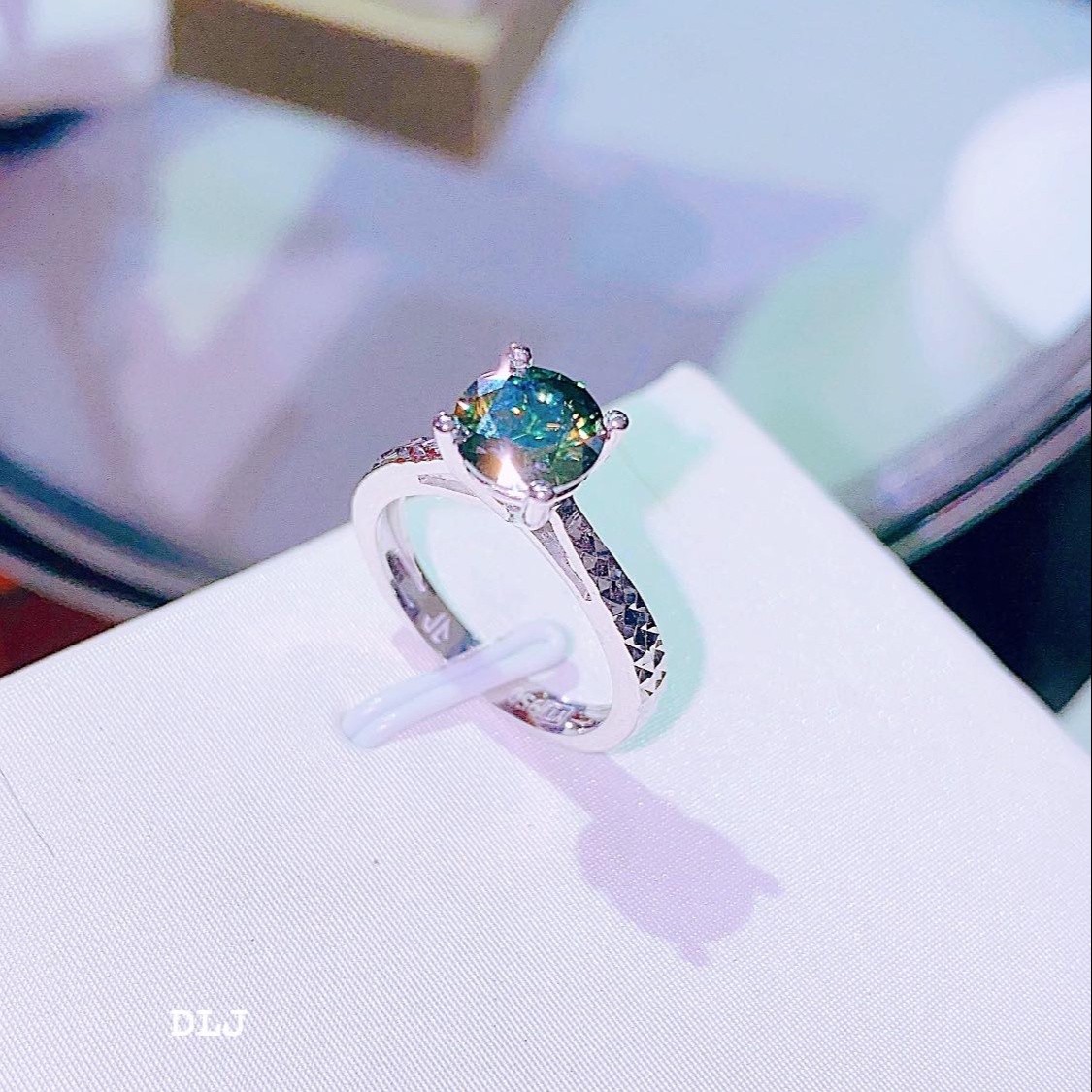Alternative view of Nhẫn Bạc Ý Đính Đá Xi Bạch Kim Cao Cấp Gắn Kim Cương Moissanite Tặng Kèm Kiểm Định Quốc Tế - Thắng Giang