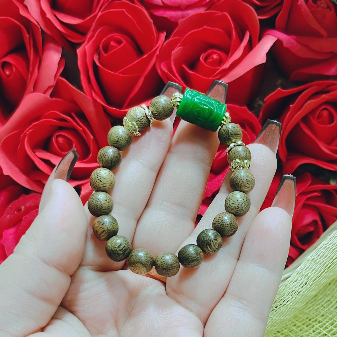 Vòng Tay Trầm Hương Phối Lu Thống Ngọc Cẩm Thạch Khắc Hoa Văn - Thắng Giang
