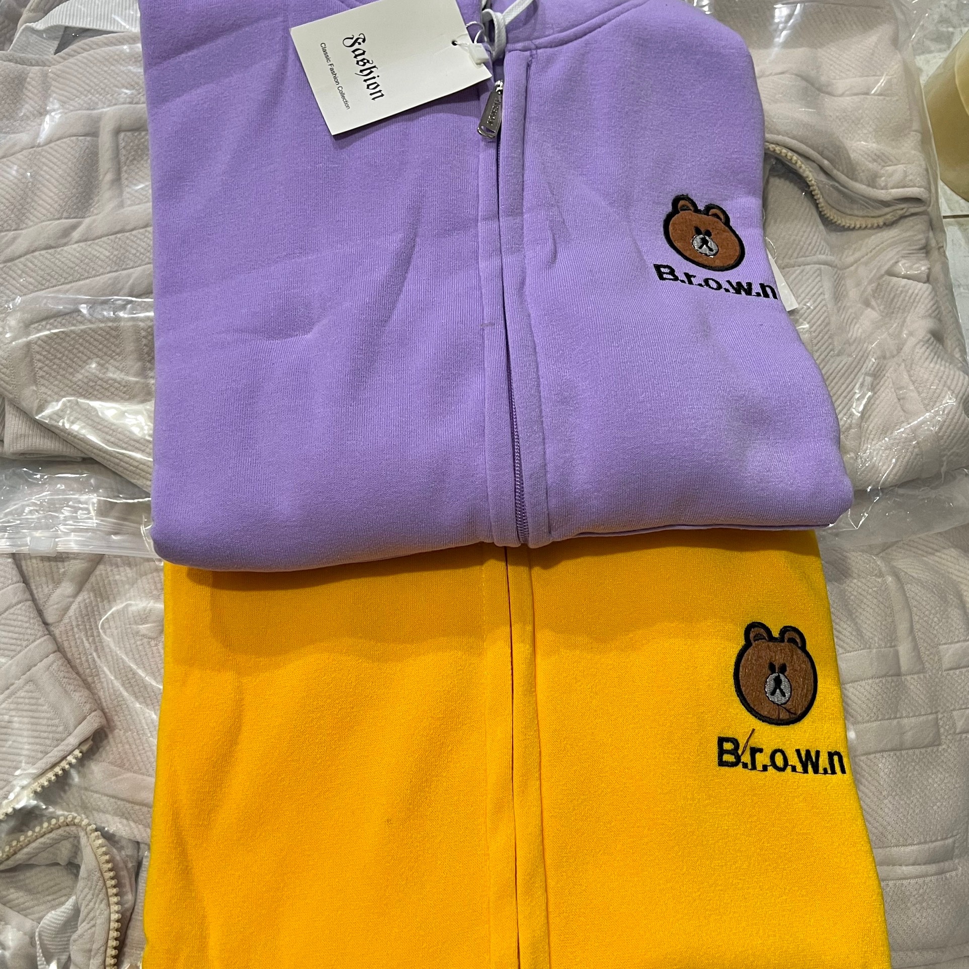 Áo Khoác Nỉ Ngoại Gấu Brown- Lê Phương Boutique