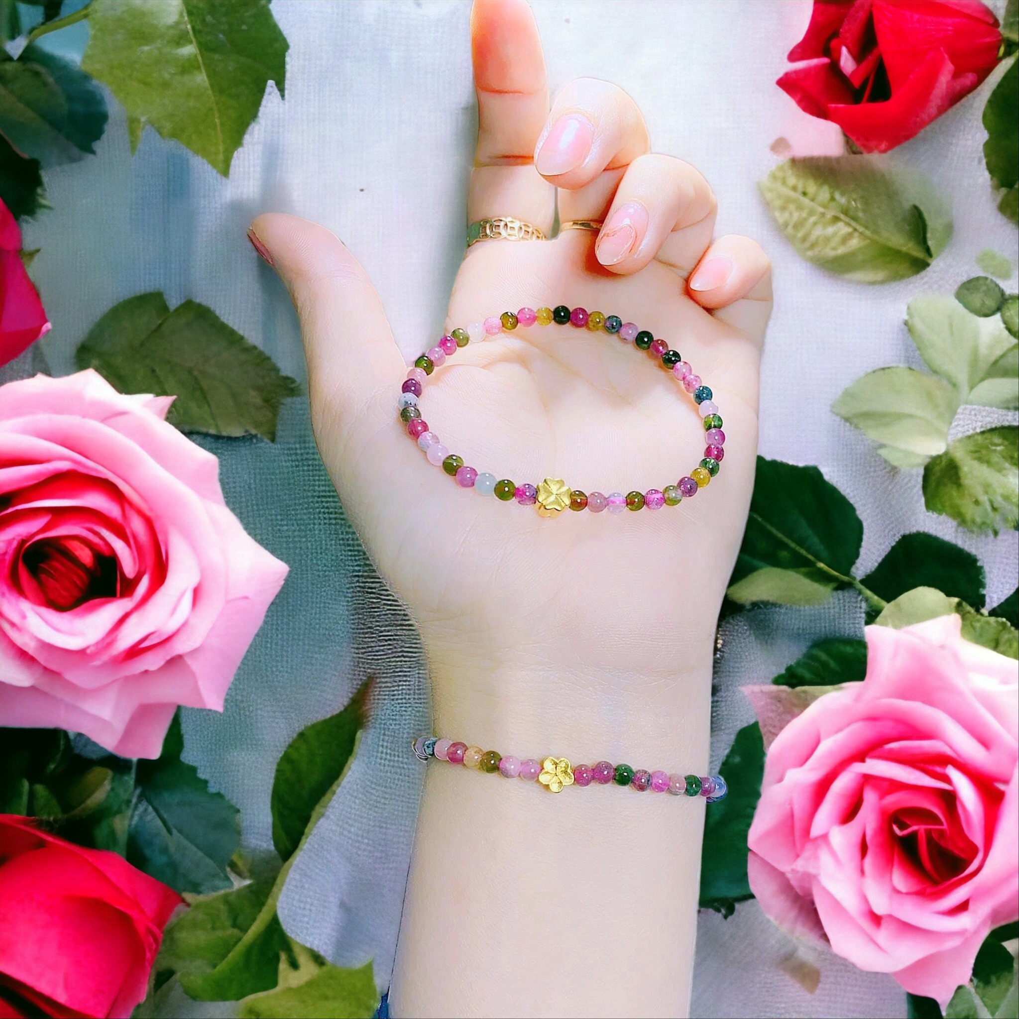 Alternative view of Vòng Tay Đá Tourmaline Thiên Nhiên Phối Charm Cỏ Bốn Lá Có Thẻ Hóa Đơn - Thắng Giang