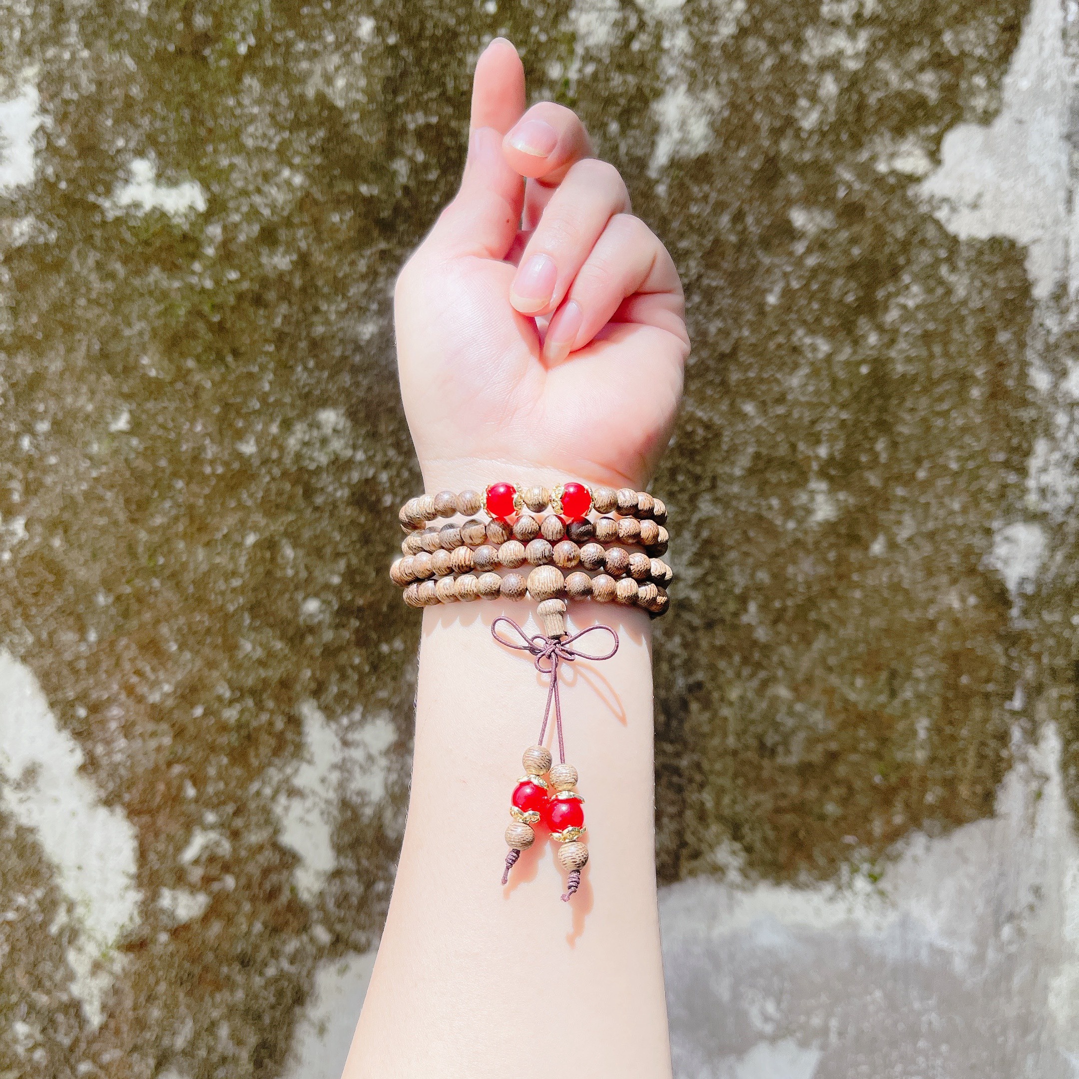 Vòng Tay Trầm Hương Rừng Việt Thiên Nhiên Phối Charm Đá Phong Thủy - Thắng Giang