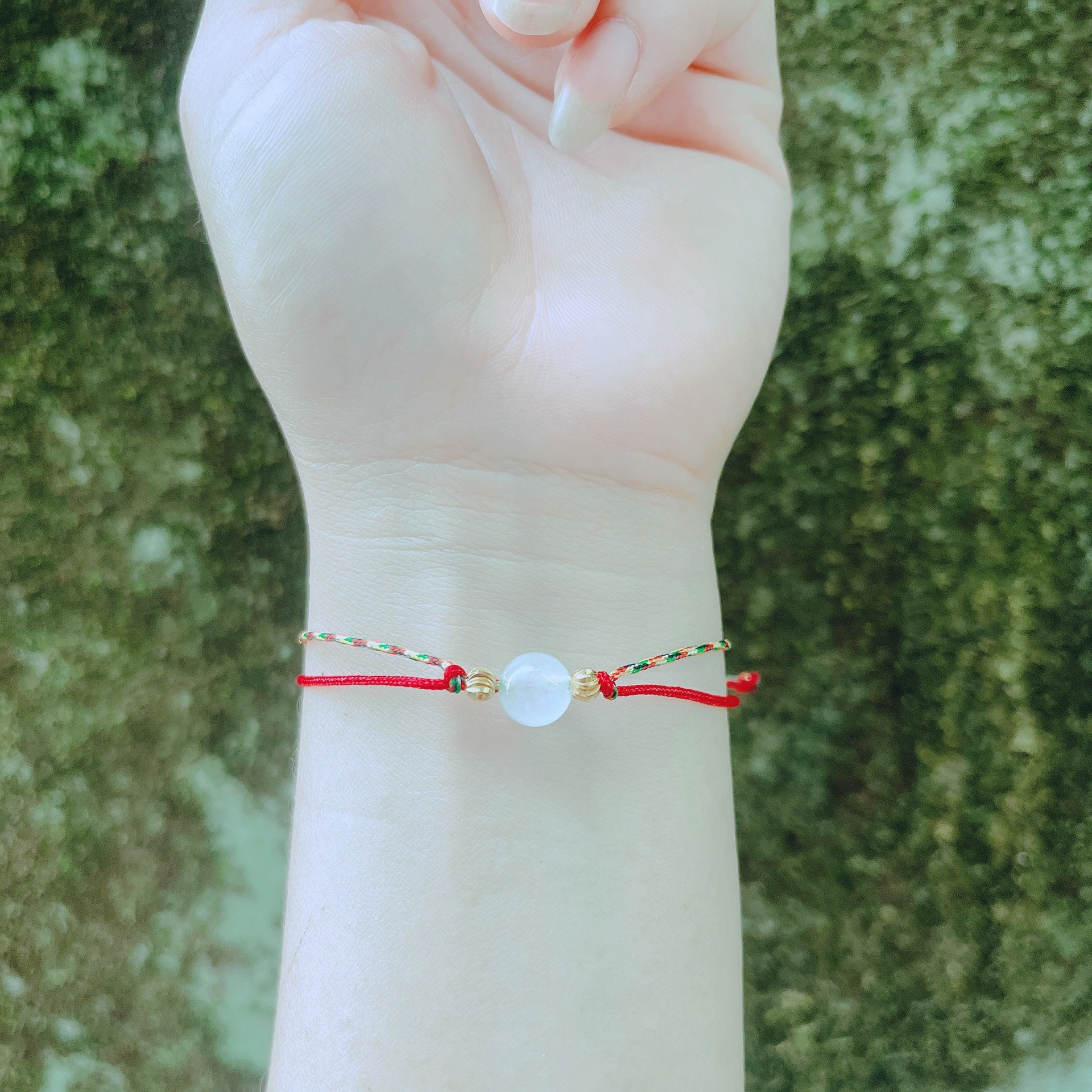 Vòng Tay Chỉ Ngũ Sắc May Mắn Tết Hạt Ngộc Trắng Được Gia Hộ Trì Trú - Thắng Giang