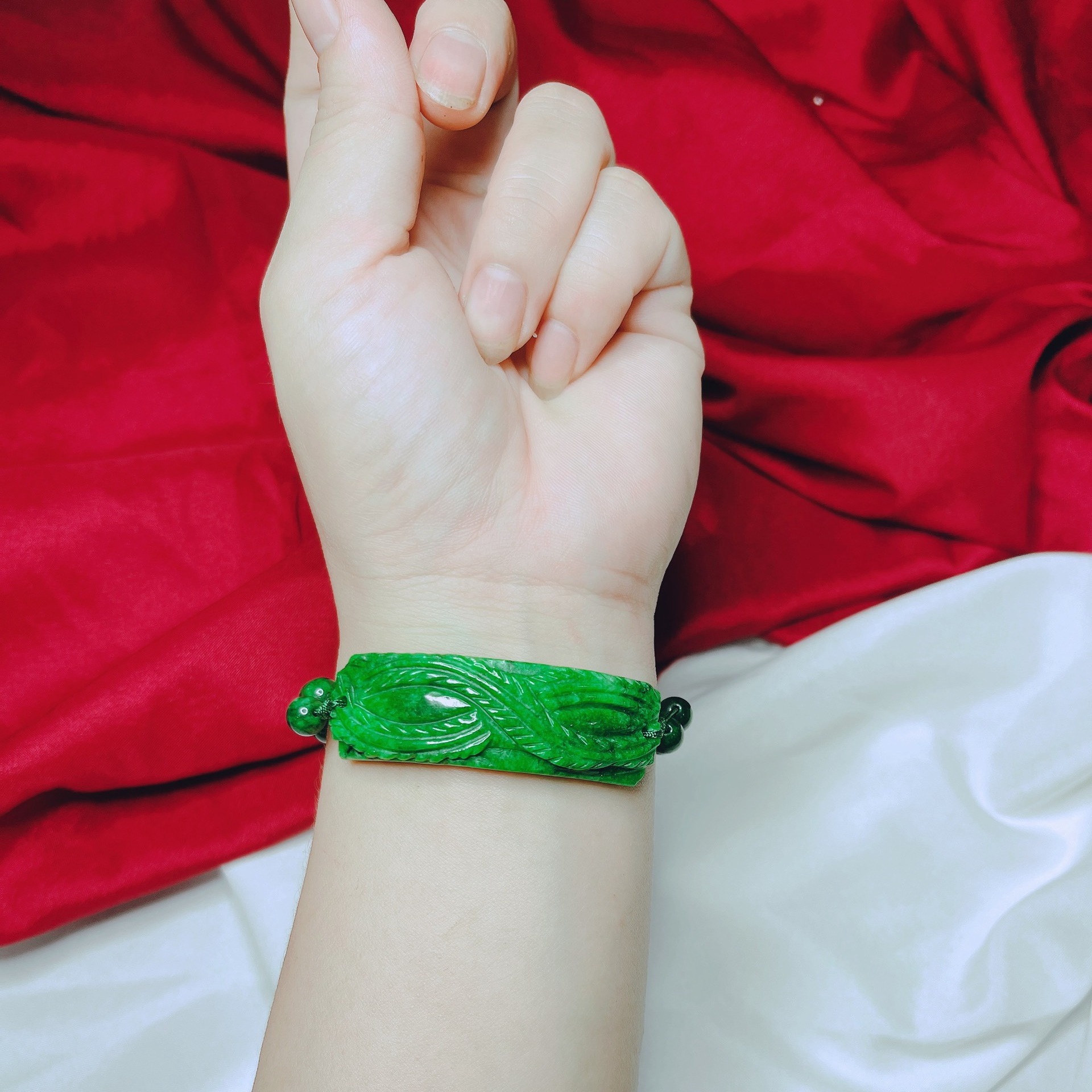 Alternative view of Vòng Tay Cẩm Thạch Trạm Tết Dây Thiên Nhiên - Thắng Giang