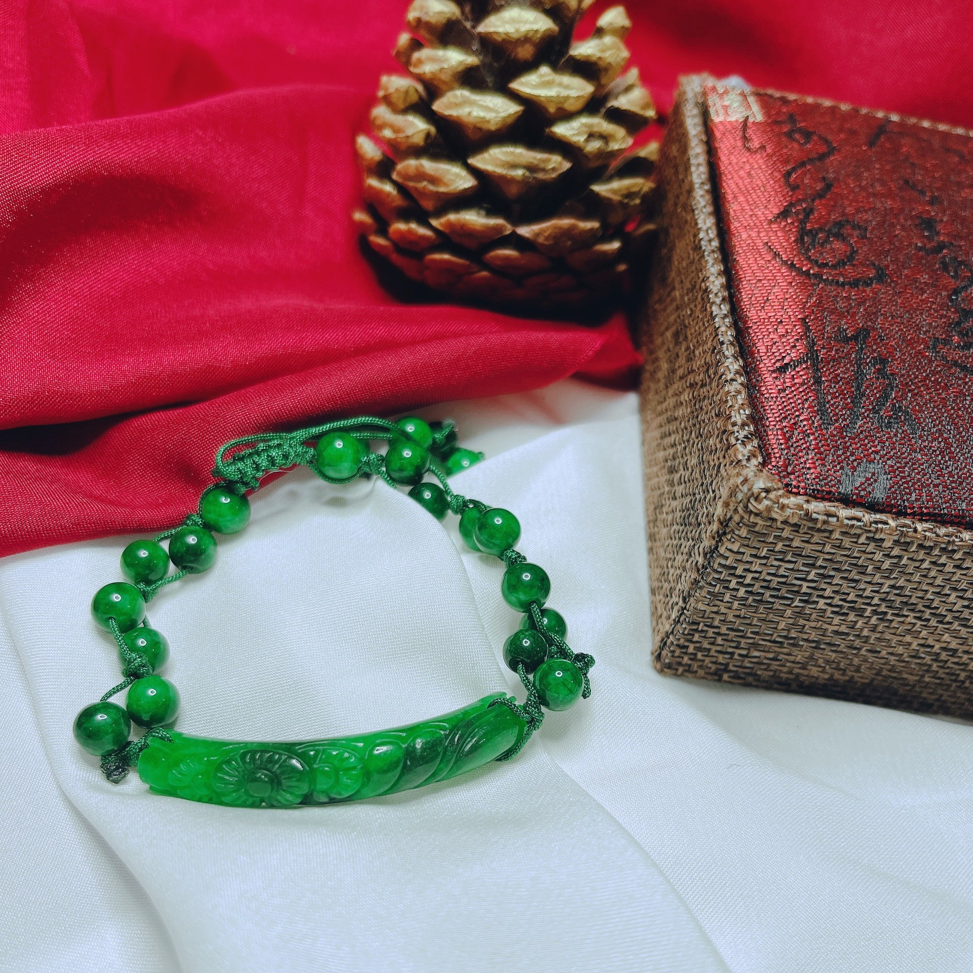 Alternative view of Vòng Tay Cẩm Thạch Khắc Thiên Nhiên Tết Dây - Thắng Giang