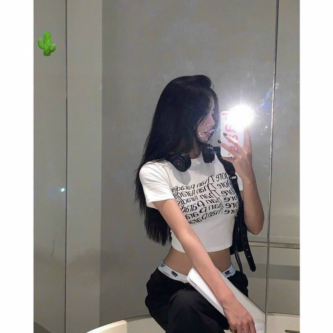 Áo Thun Nữ Croptop Cổ Tròn Tay Ngắn More Than Paradise - Ausa House
