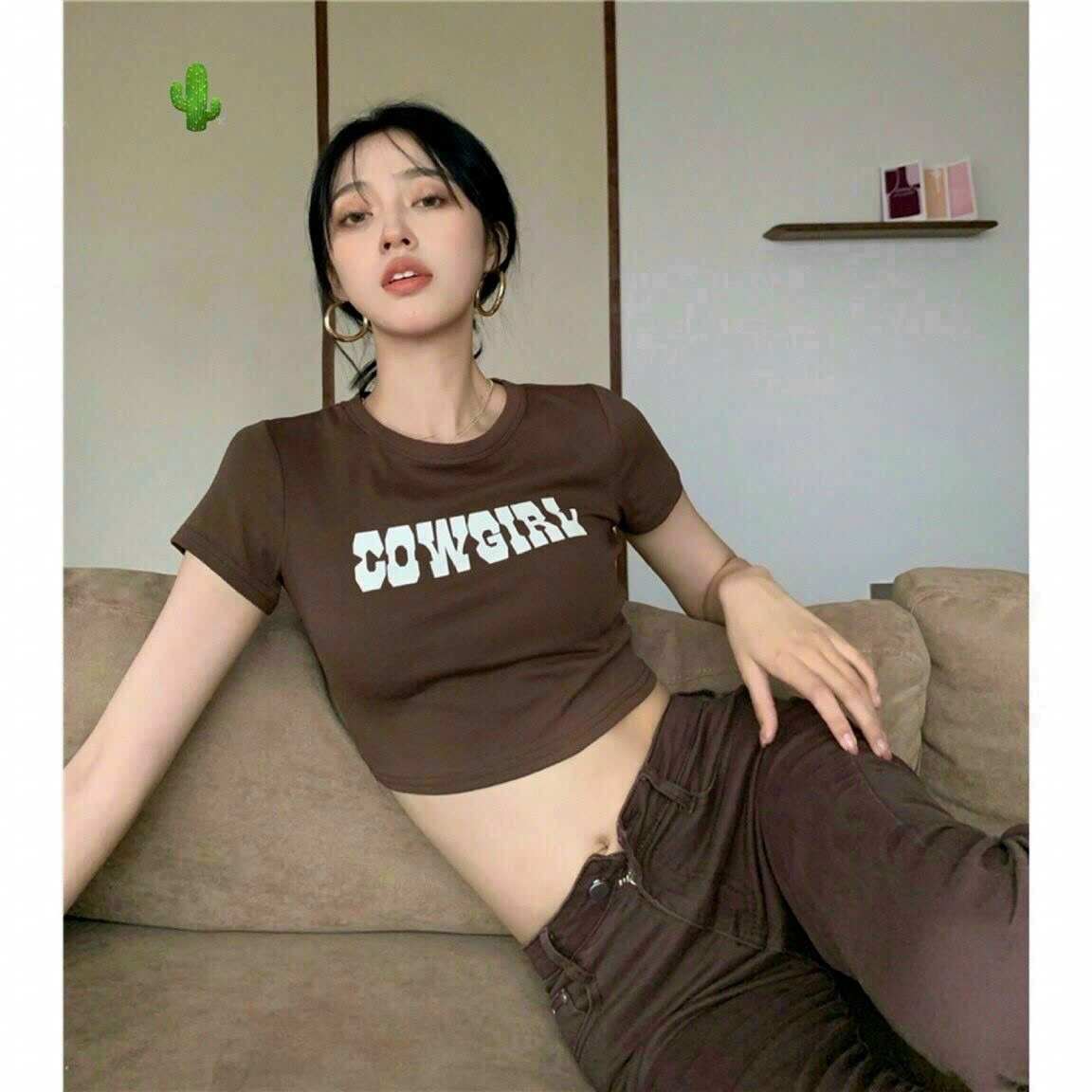 Alternative view of Áo Thun Nữ Croptop Cổ Tròn Tay Ngắn Cow Girl - Ausa House