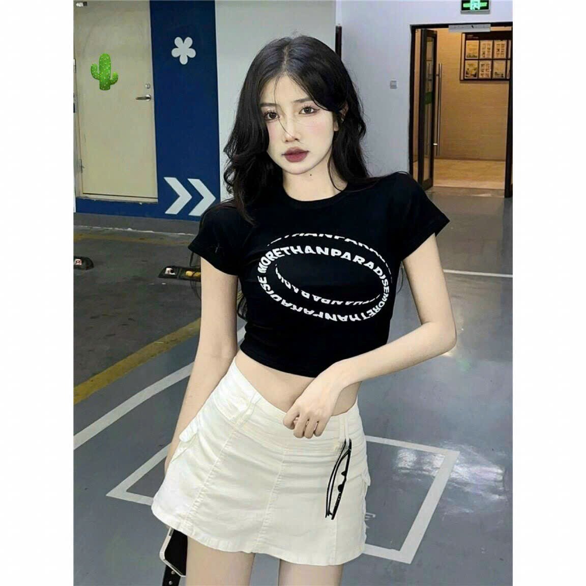 Alternative view of Áo Thun Nữ Croptop Cổ Tròn Tay Ngắn Chữ In Vòng Tròn - Ausa House