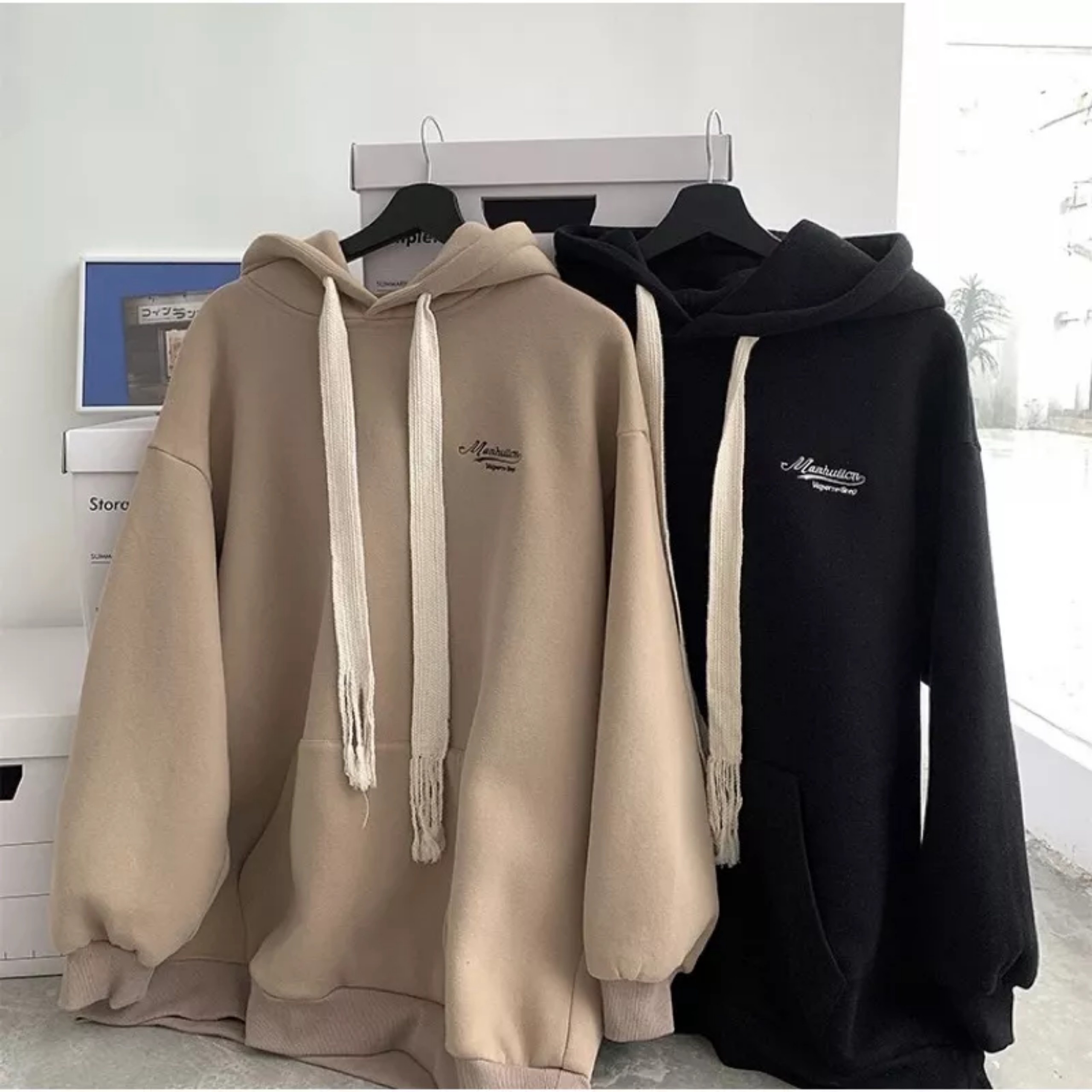 Alternative view of Áo Hoodie Form Rộng Mũ 2 Lớp Trơn Chữ Marrullcr