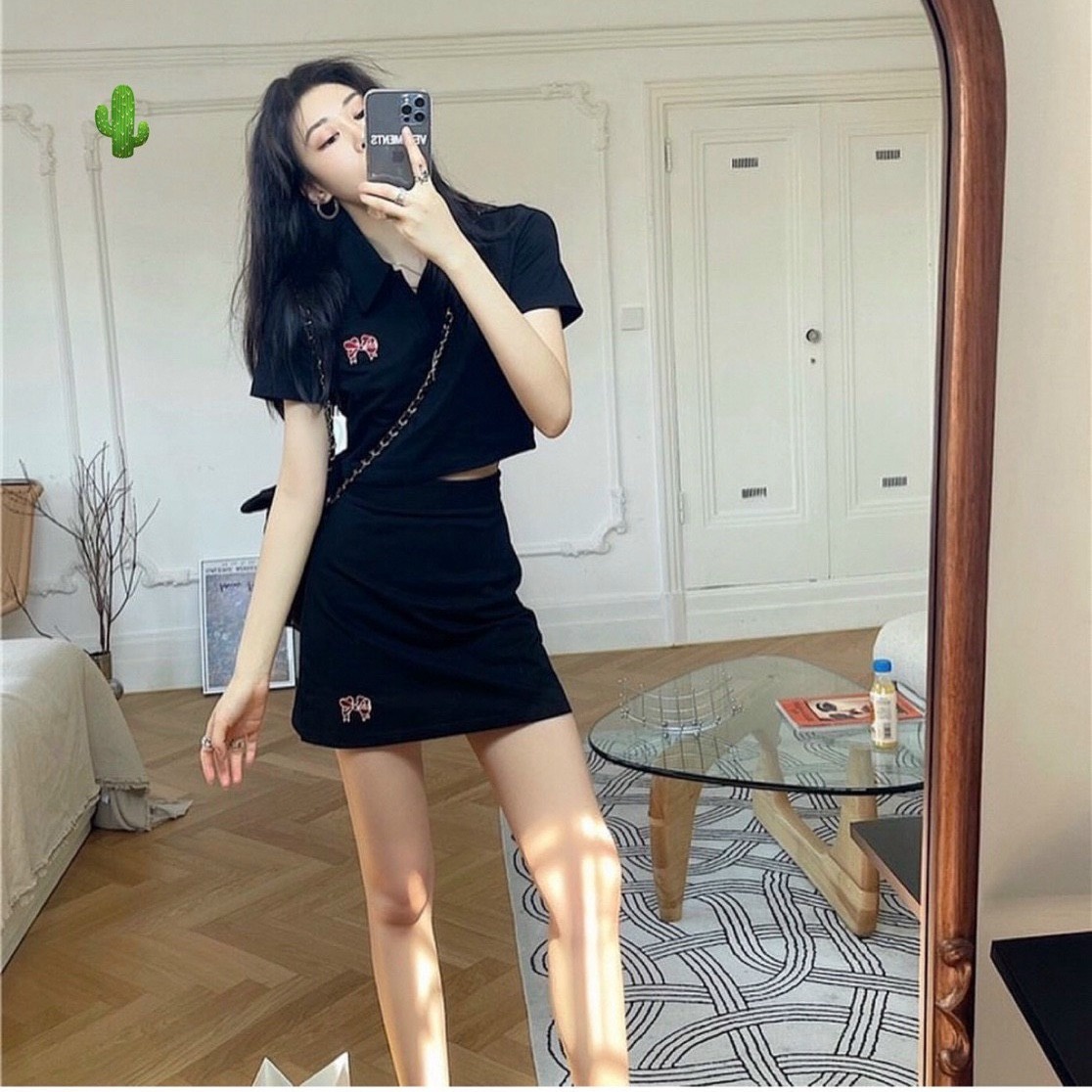 Alternative view of Set Đồ Nữ Áo Croptop Phối Chân Váy Chữ A Thêu Nơ - Ausa House