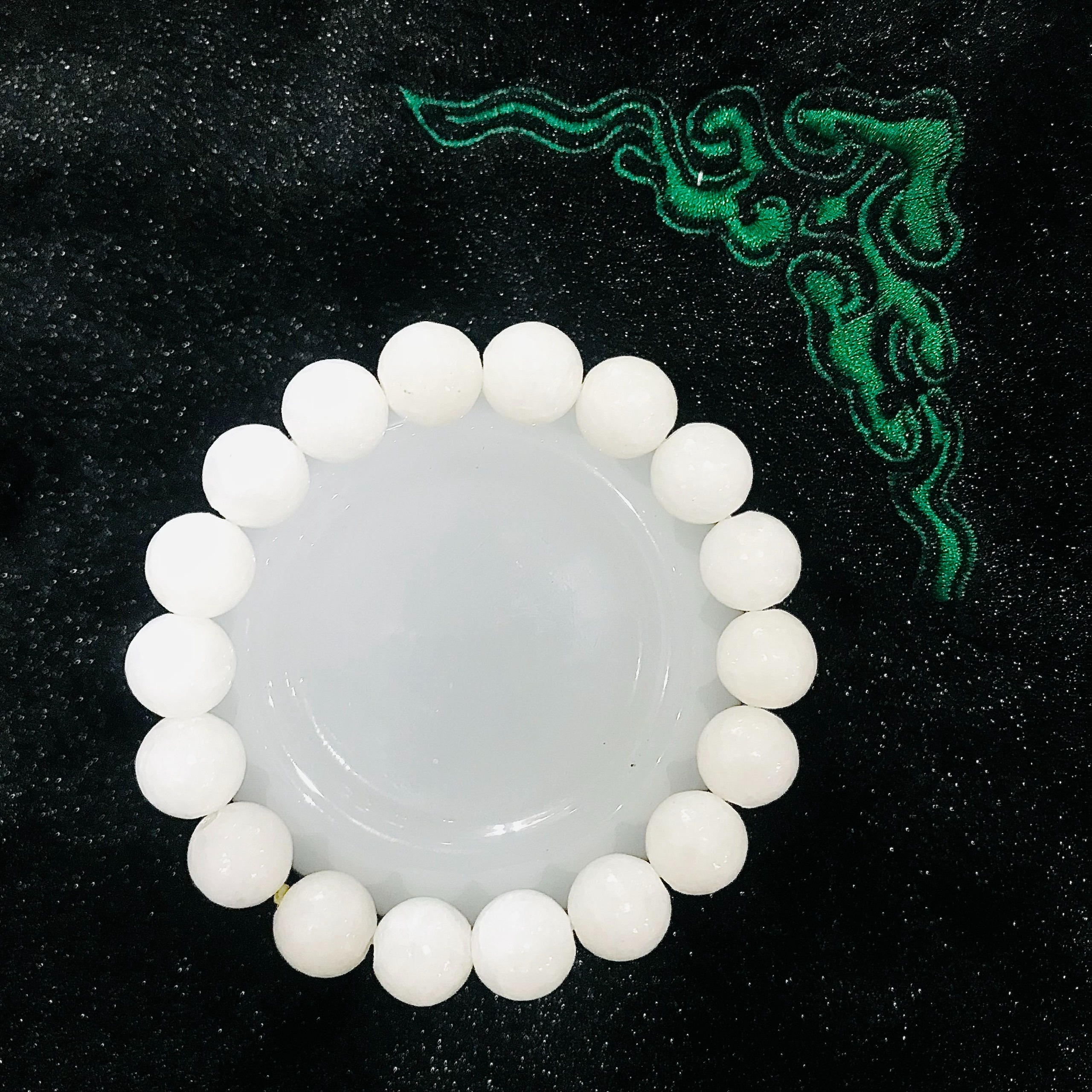 Alternative view of [dây] Vòng Tay Đá Thạch Anh Trắng Đục 10 Ly Ttvdta018- Tường Thuận