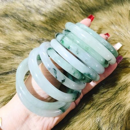 Vòng Tay Cẩm Thạch Vân Thiên Nhiên - Thắng Giang