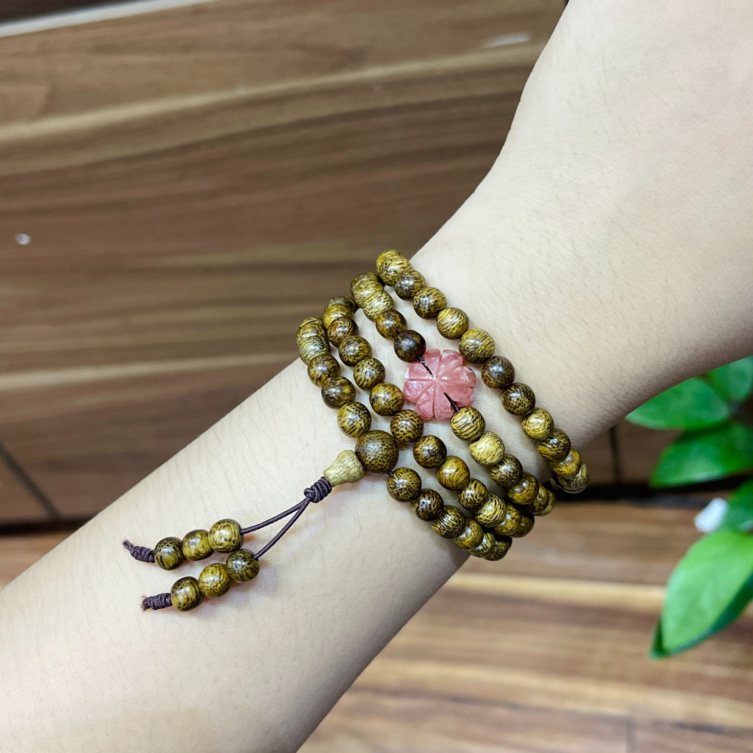 Vòng Tay Trầm Hương Tốc Phối Cỏ Bốn Lá Đá Đào Hoa Thiên Nhiên - Thắng Giang