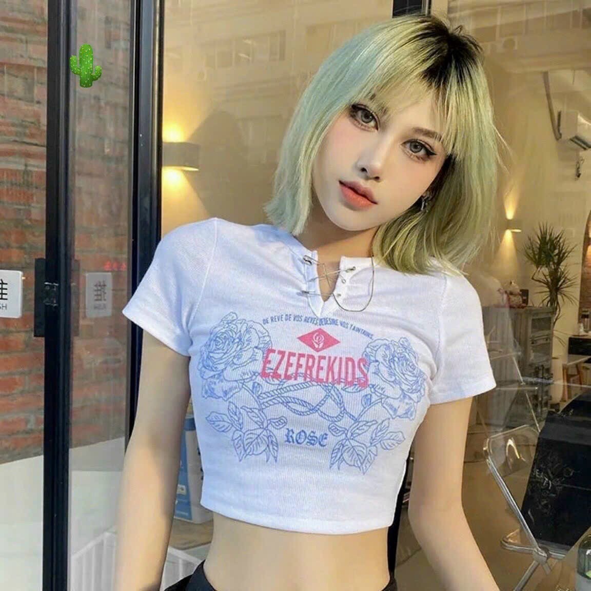 Alternative view of Áo Thun Nữ Croptop Cổ Tròn Tay Ngắn Ezefrekids Rose - Ausa House