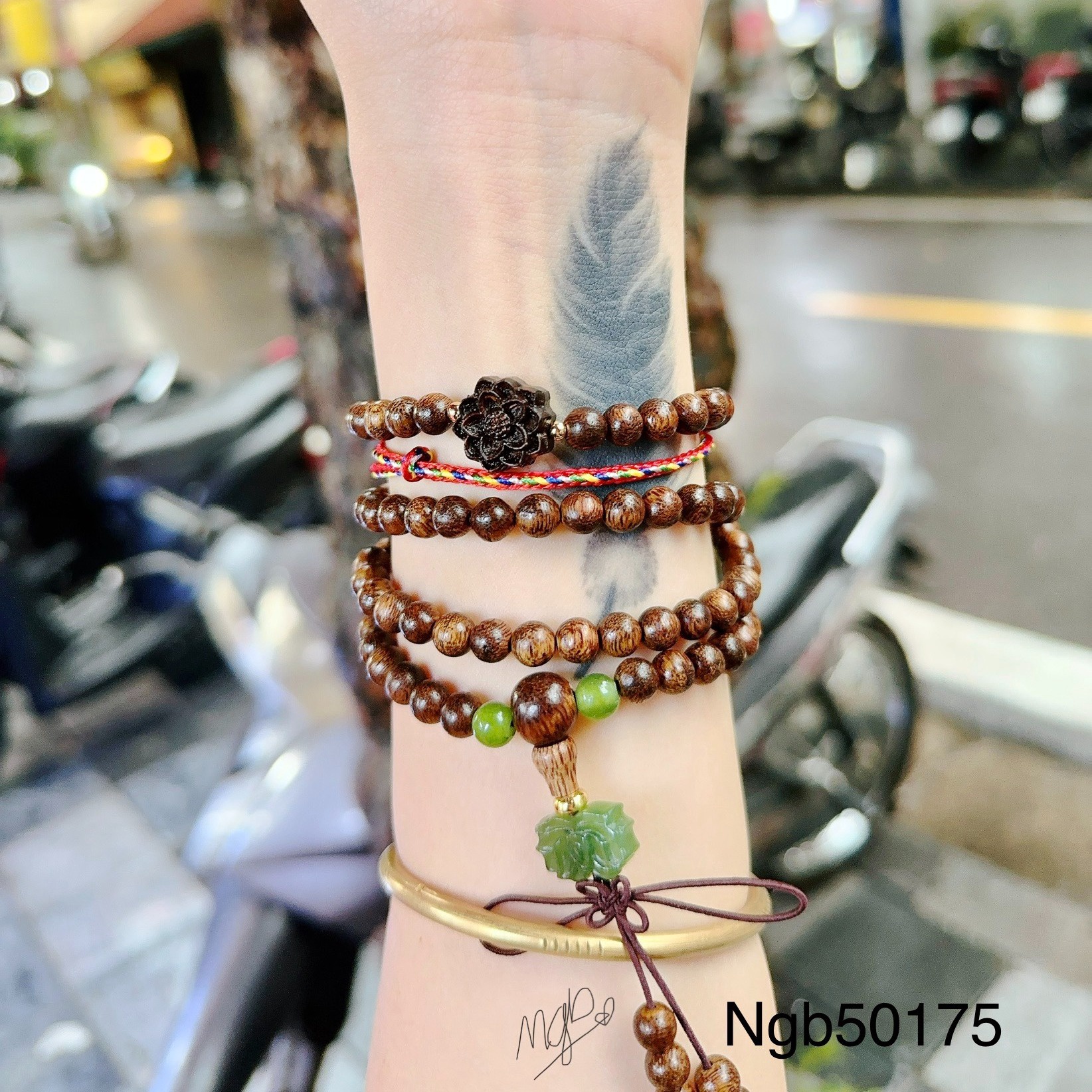 Alternative view of Vòng Tay Sen Trầm Hương Tốc Phối Sen Ngọc Bích Thiên Nhiên Tết Đồng Tâm - Thắng Giang