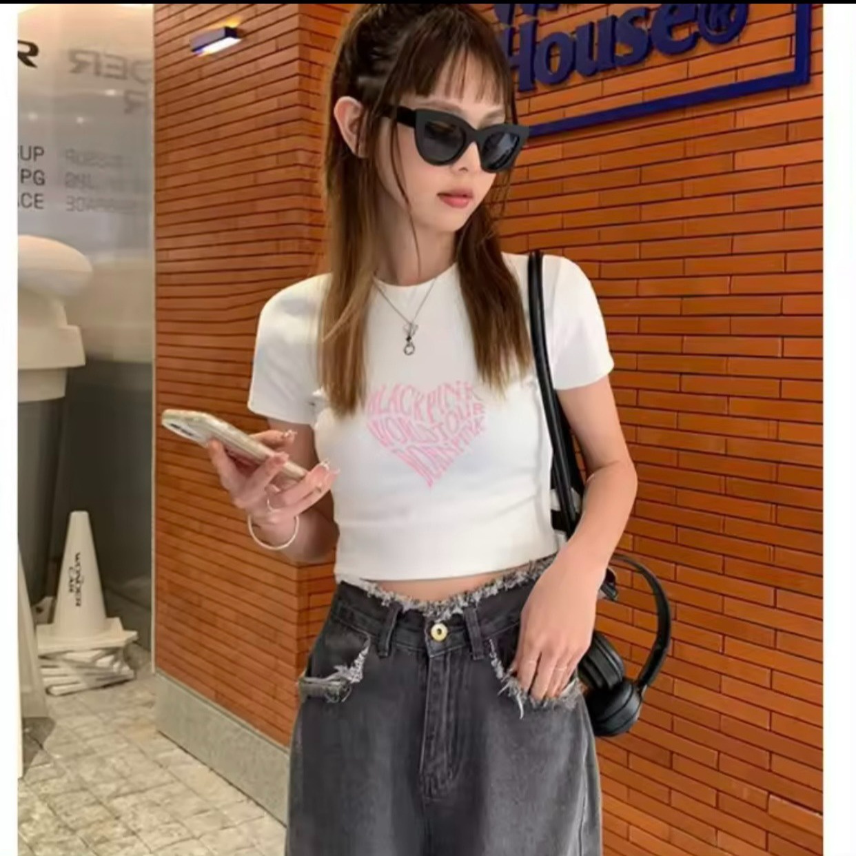 Alternative view of Áo Croptop Blackpink Tay Ngắn Cổ Tròn Ôm Body Sa348 - Sam Store